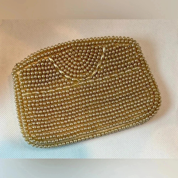 Handbags - VINTAGE: Art-Deco ladies beaded coin purse.